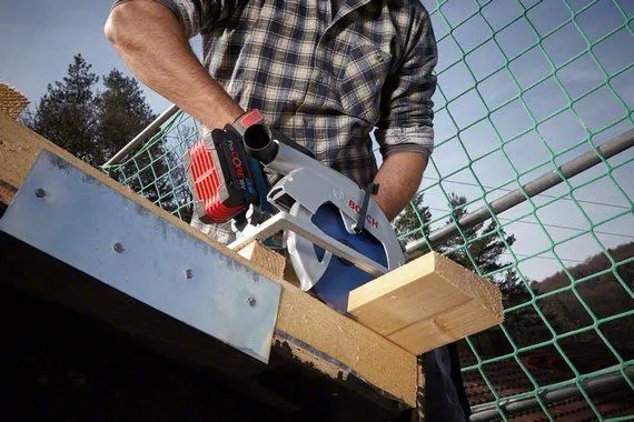 Bosch GKS 18V-68 GC 18V Li-Ion Accu Cirkelzaag Set (2x 5.5Ah Accu) In L-Boxx - 190 X 30 Mm - 06016B5130 6 Bosch GKS 18V-68 GC 18V Li-Ion Accu Cirkelzaag Set (2x 5.5Ah Accu) In L-Boxx - 190 X 30 Mm - 06016B5130 - Afbeelding 6